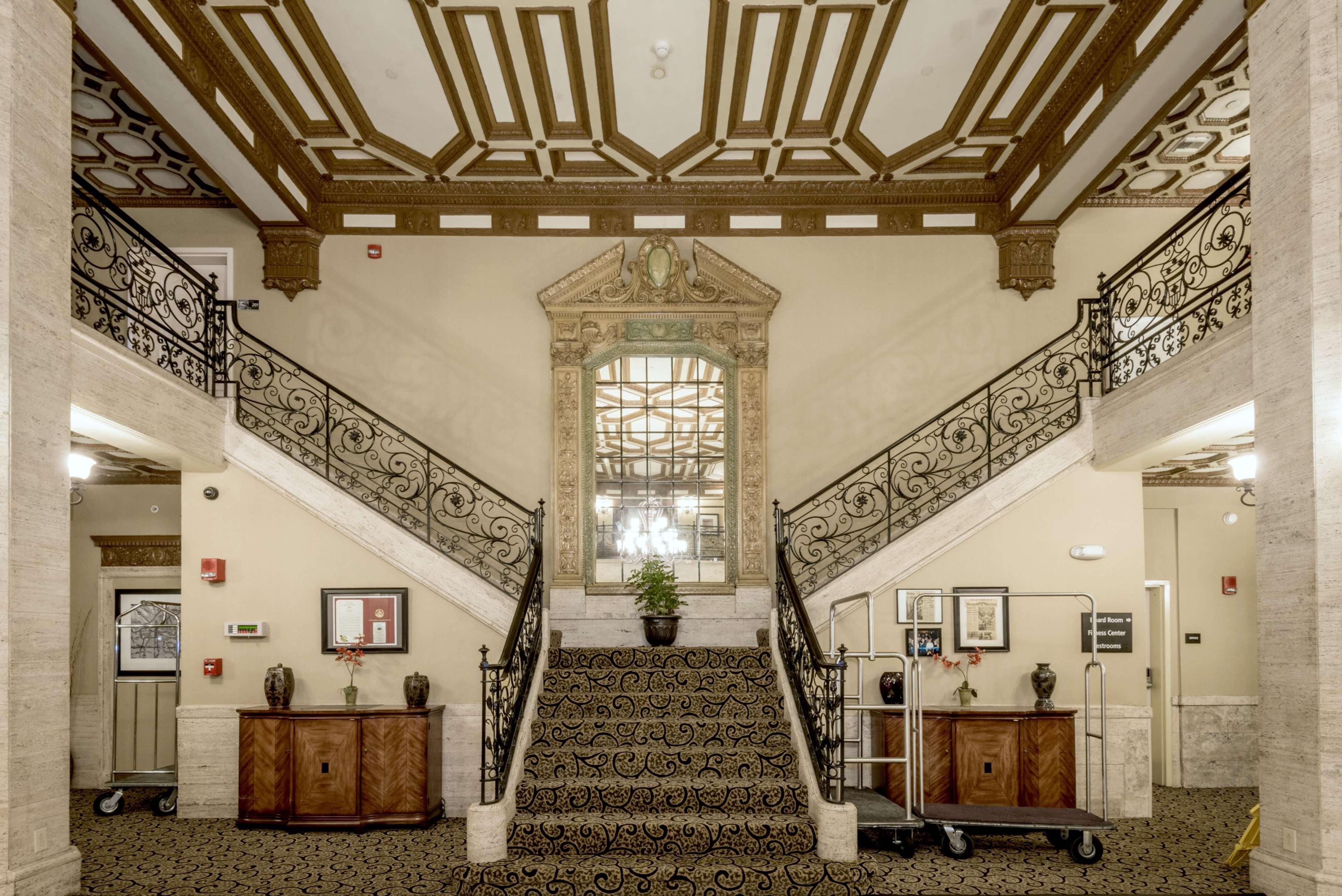 Hampton & Montgomery-downtown Hotel 3*