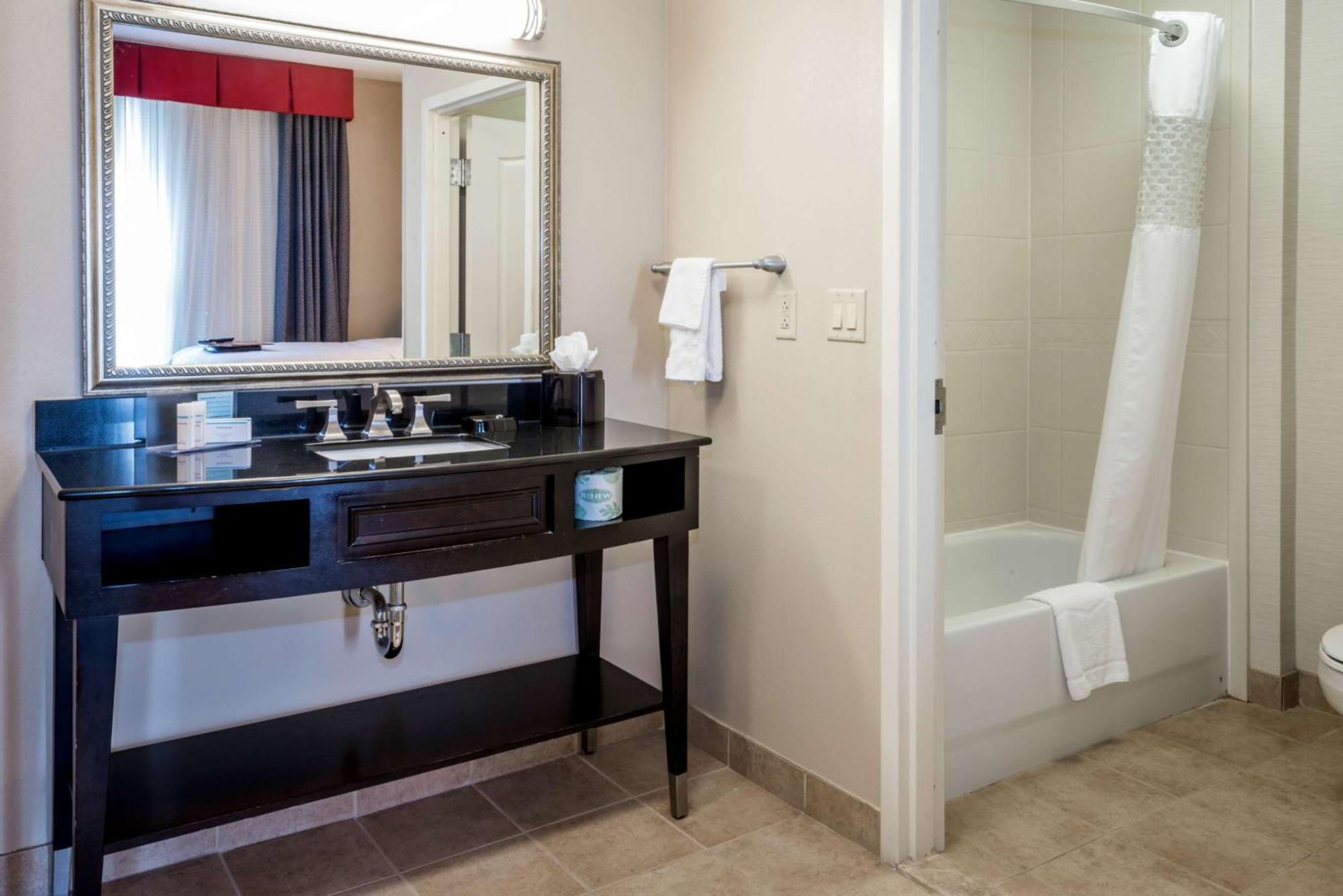 Hotel Hampton & Montgomery-downtown Montgomery